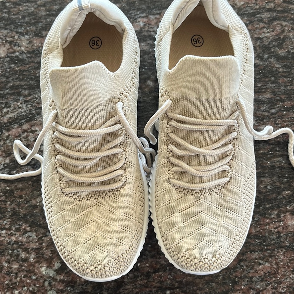 Womens Walking Shoes